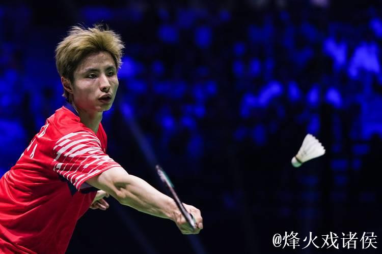 石宇奇2-1战胜小波波夫 晋级世锦赛男单八强 石宇奇2-1战胜小波波夫 晋级世锦赛男单八强
